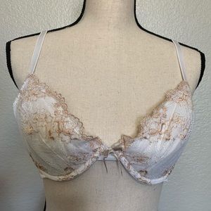 Gillian & O’Malley white & gold lace bra 38C